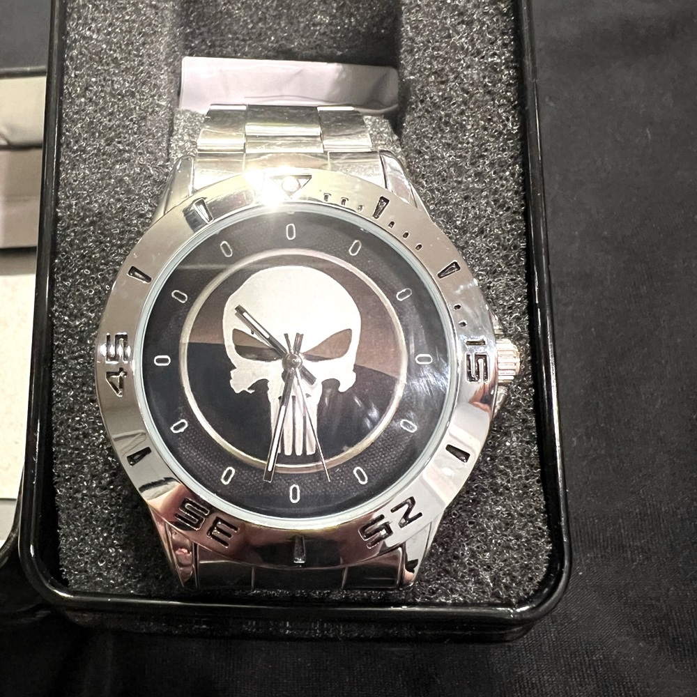Men’s punisher watch